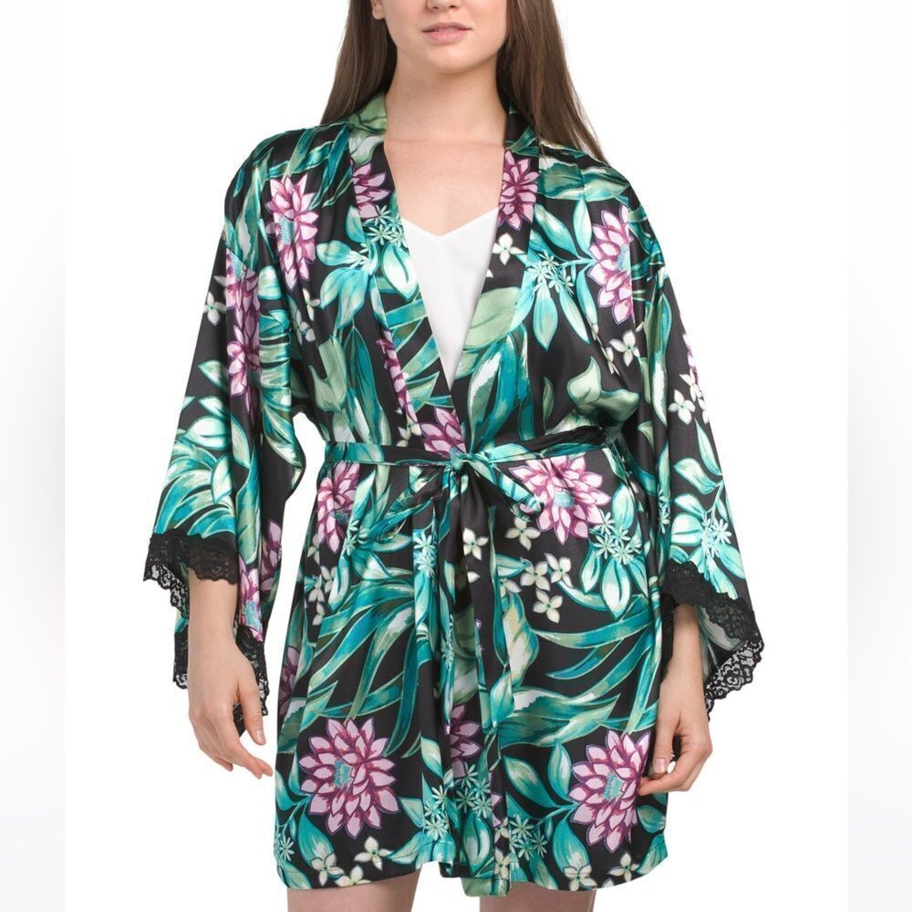 In Bloom M-L-XL Green Pink White Satin Floral Short Kimono Robe